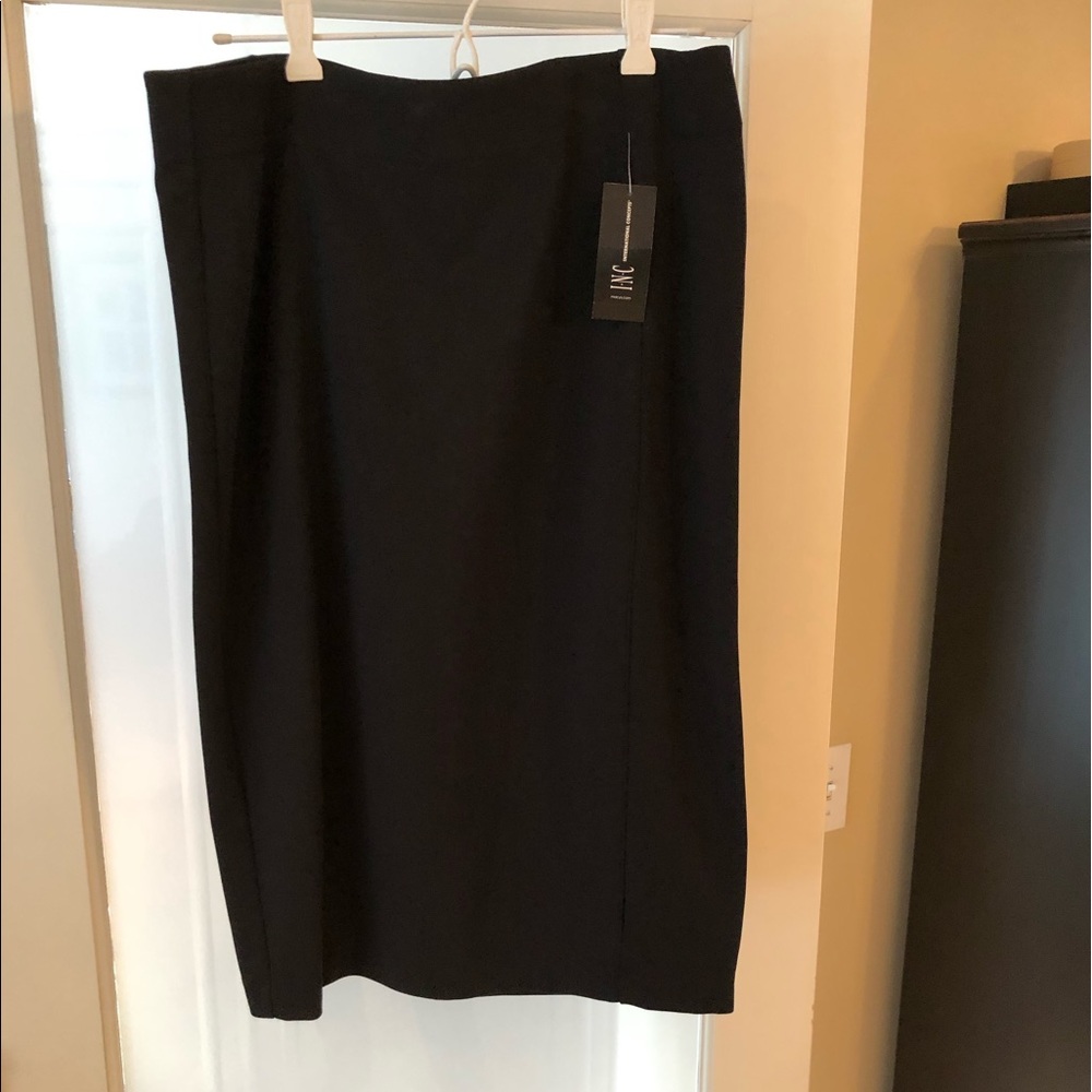 Black INC skirt. No slit